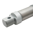 Nahaufnahme des Gewindeteils des Airtec Kleinzylinders ISO 6432 mit Befestigungsmutter.